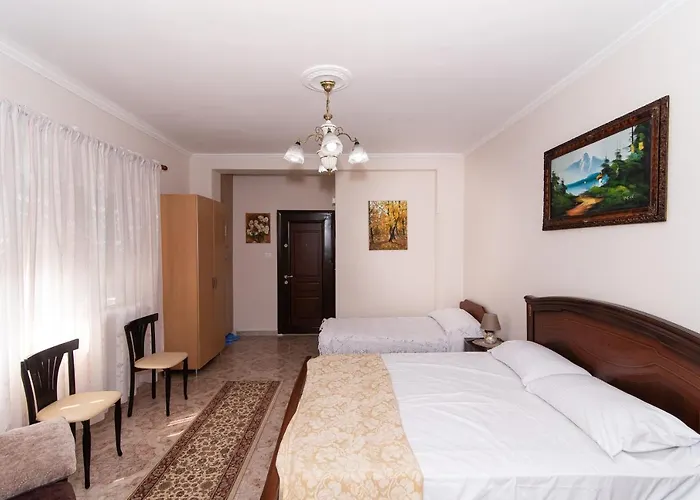 Erla's * Tirana